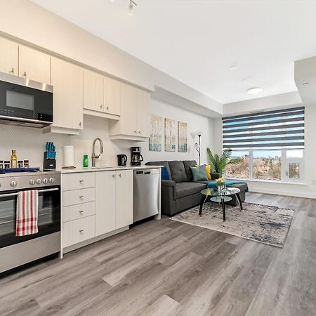 Luxury 1Br King Bed Unit - Private Balcony Appartement Kitchener Buitenkant foto