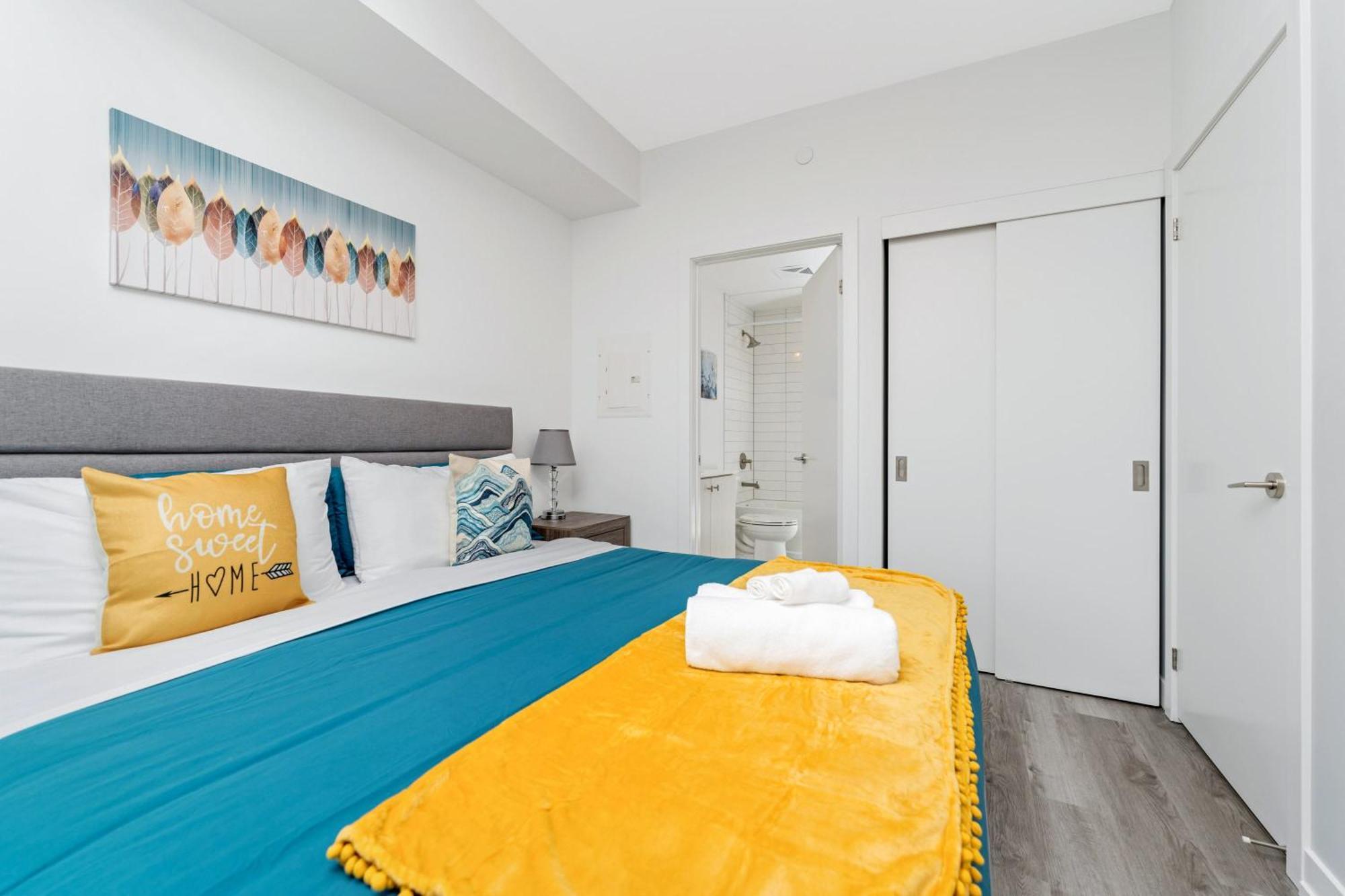 Luxury 1Br King Bed Unit - Private Balcony Appartement Kitchener Buitenkant foto