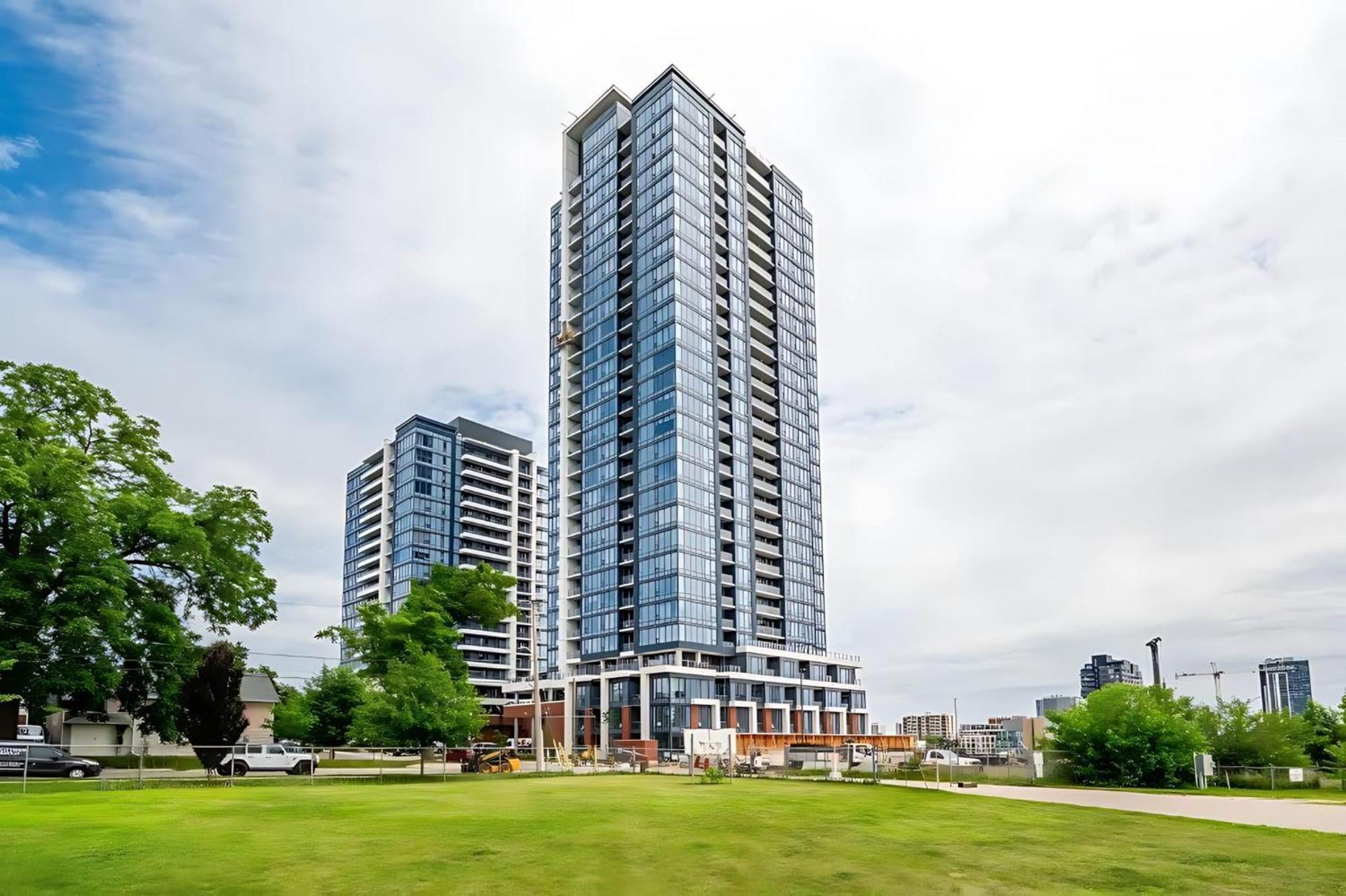 Luxury 1Br King Bed Unit - Private Balcony Appartement Kitchener Buitenkant foto