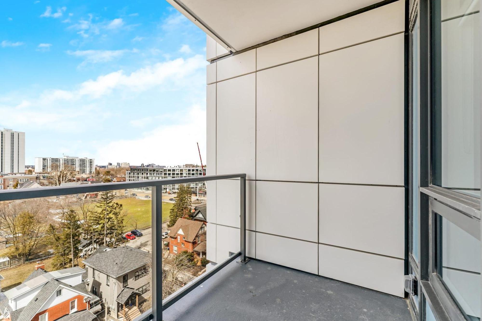 Luxury 1Br King Bed Unit - Private Balcony Appartement Kitchener Buitenkant foto
