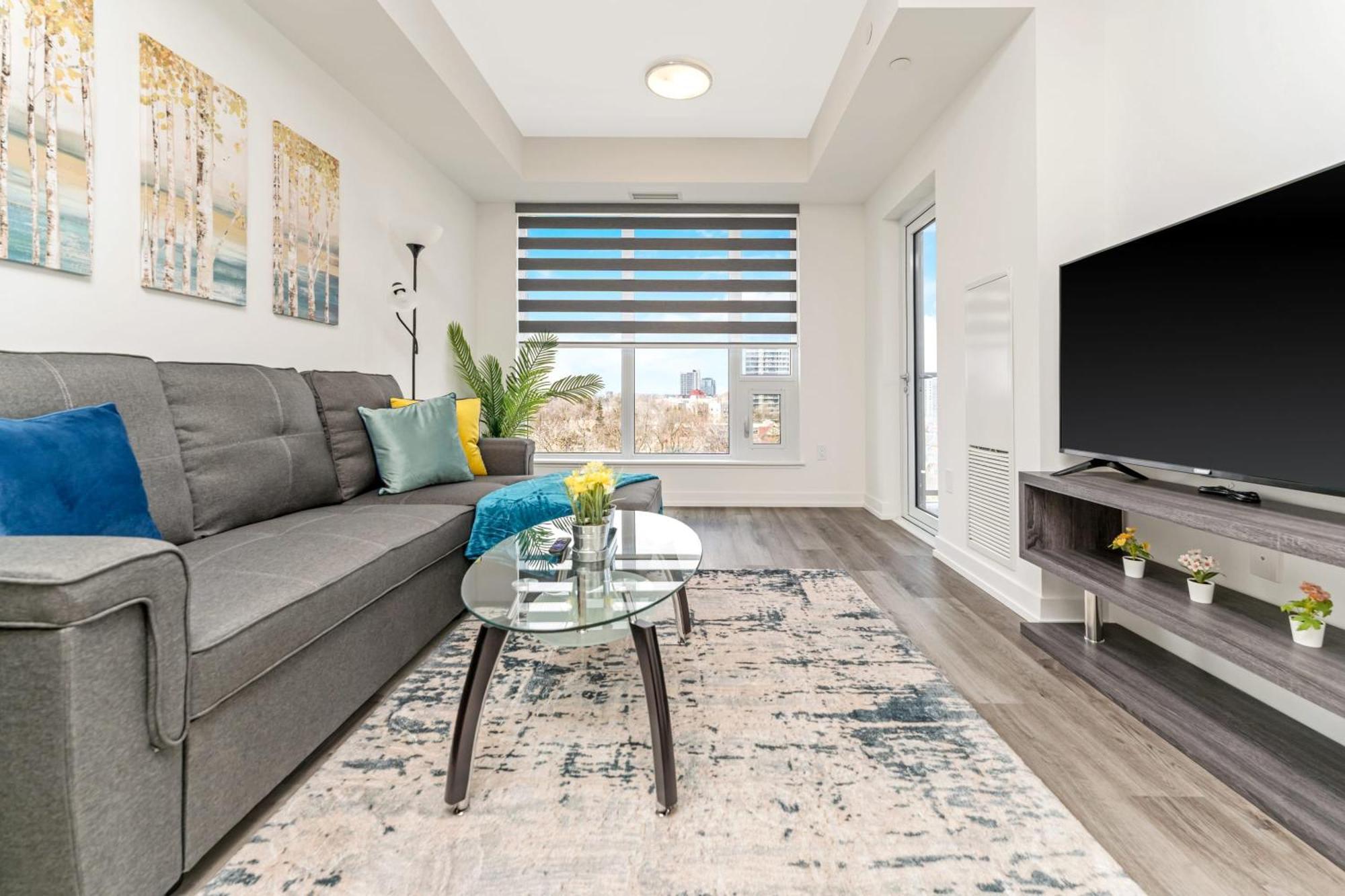 Luxury 1Br King Bed Unit - Private Balcony Appartement Kitchener Buitenkant foto