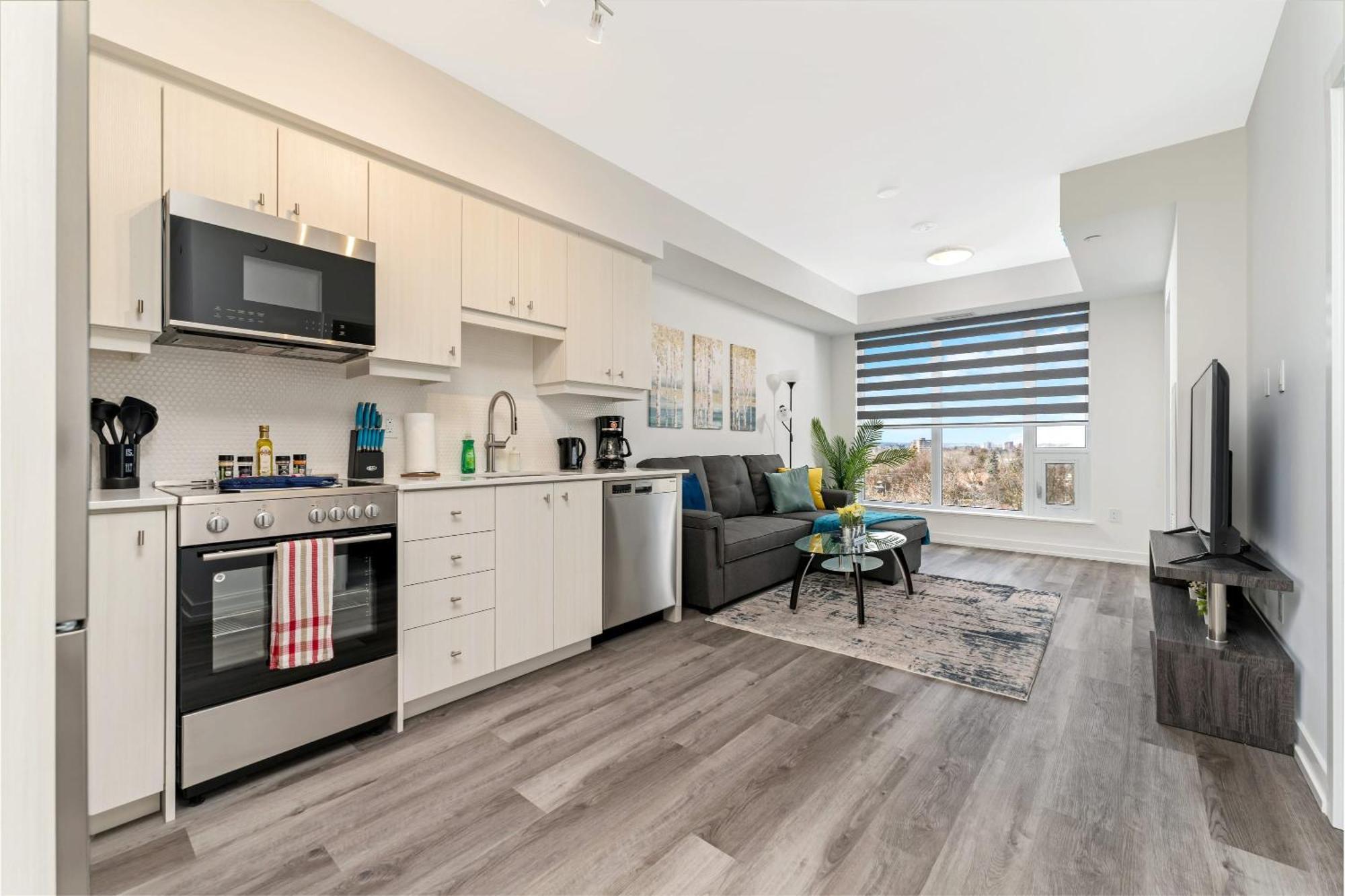 Luxury 1Br King Bed Unit - Private Balcony Appartement Kitchener Buitenkant foto