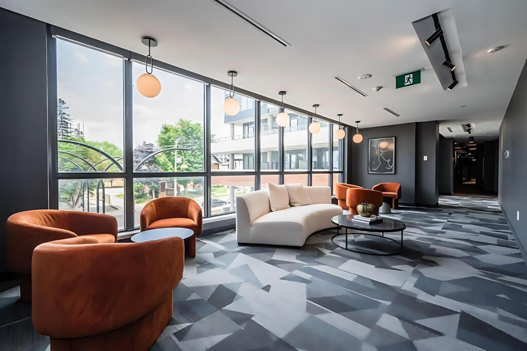 Luxury 1Br King Bed Unit - Private Balcony Appartement Kitchener Buitenkant foto